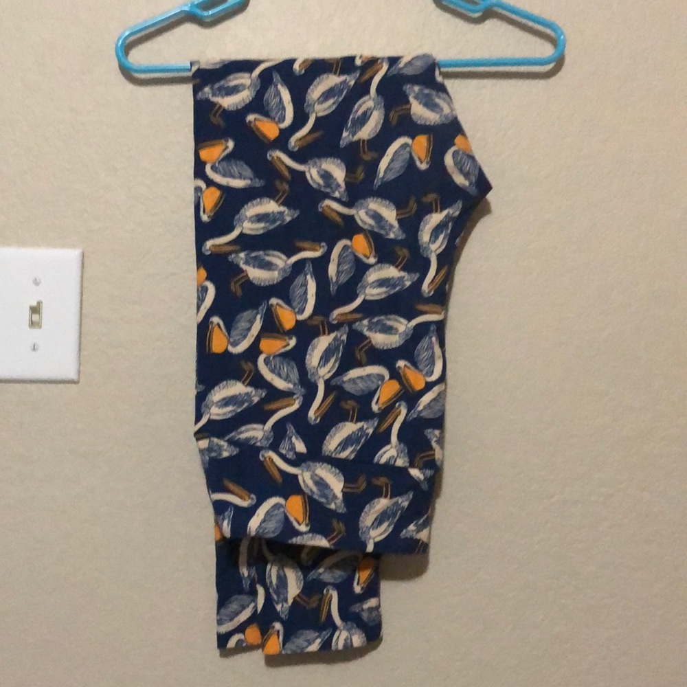 Lularoe TC Pelican Leggings